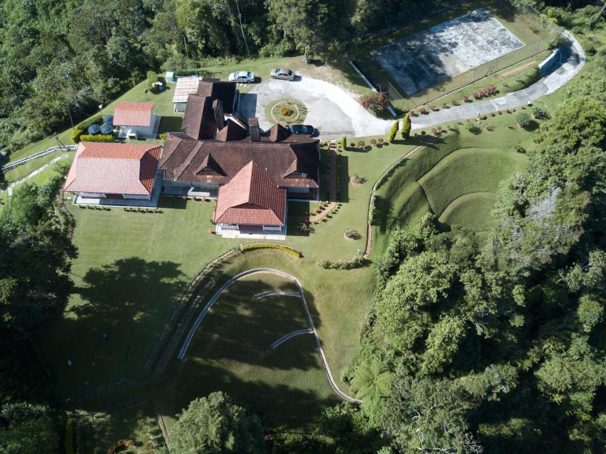 Bukit Lowick Bungalow Тана Рата Екстериор снимка